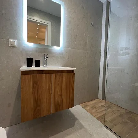 Apartament B3 Tsimiski