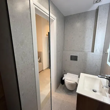 B3 Tsimiski Apartament *